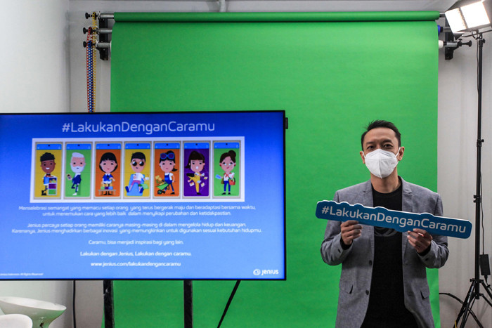 Digital Banking Business Product Head Bank BTPN Waasi B Sumintardja saat peluncuran program #LakukanDenganCaramu di Jakarta, Kamis (15/4/2021).