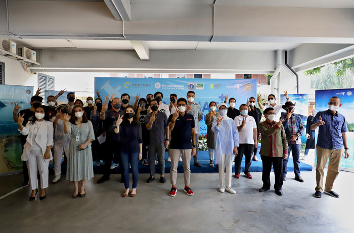 Program vaksinasi ini merupakan kerjasama Kementerian Pariwisata dan Ekonomi Kreatif (Kemenparekraf) dengan Homecare24 dan Dinas Kesehatan DKI Jakarta.