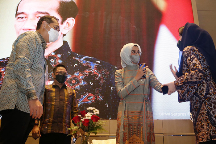 Talk show bertajuk Konsumen Berdaya Pulihkan Ekonomi Bangsa tersebut membahas tentang pentingnya perlindungan konsumen.