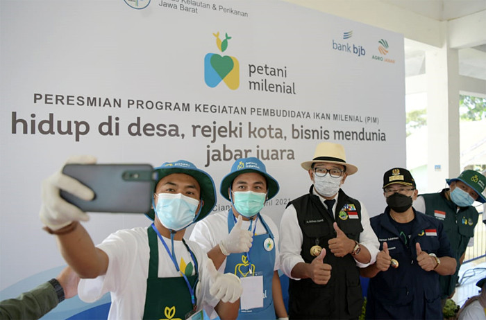 Gubernur Jabar Ridwan Kamil meresmikan Pembudidaya Ikan Milenial di Pengawasan Sumber Daya Kelautan dan Perikanan Wilayah Selatan, Cianjur, Selasa (27/4/2021).