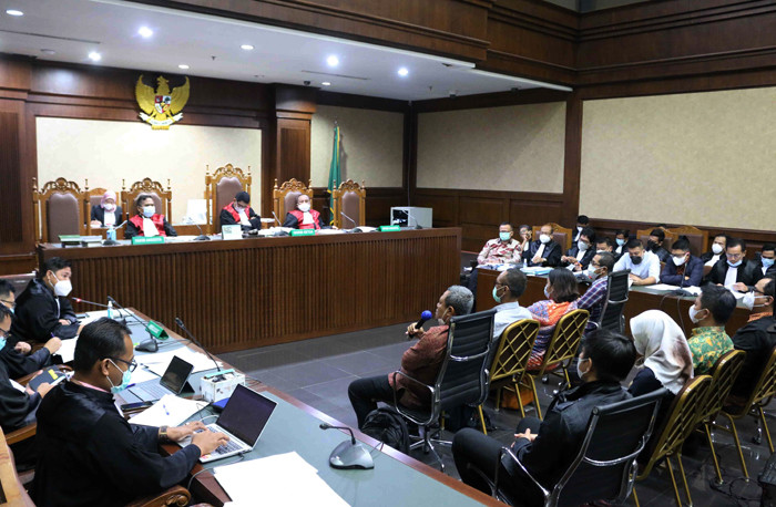 Terdakwa kasus suap izin ekspor benih lobster tahun 2020 Edhy Prabowo mengikuti sidang lanjutan di Pengadilan Tipikor, Jakarta, Rabu (28/4/2021).