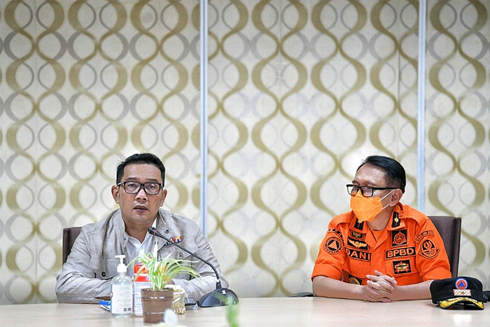 Gubernur Jabar Ridwan Kamil melakukan pertemuan dengan Ikatan Keluarga Alumni Pendidikan Tinggi Kepamongprajaan di Kantor Gubernur NTT, Sabtu (1/5/2021).