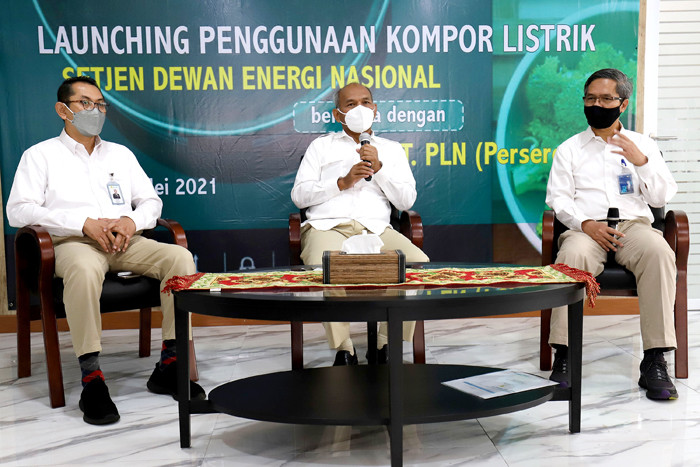 PLN mengapresiasi penggunaan kompor induksi di lingkungan Sekretariat Jenderal Dewan Energi Nasional (Setjen DEN).