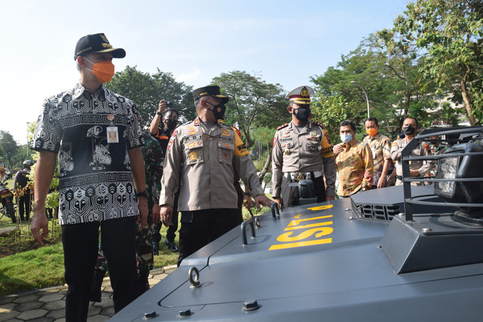 Apel Gelar Pasukan Operasi Ketupat Candi 2021 di Lapangan Mapolda Jateng, Semarang, Jawa Tengah, Rabu (5/5/2021).