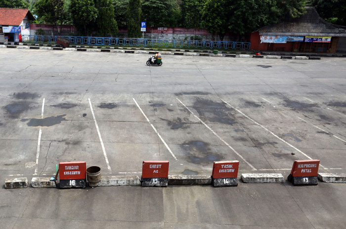 Suasana terminal Kampung Rambutan, Jakarta Timur, Kamis (6/5/2021).