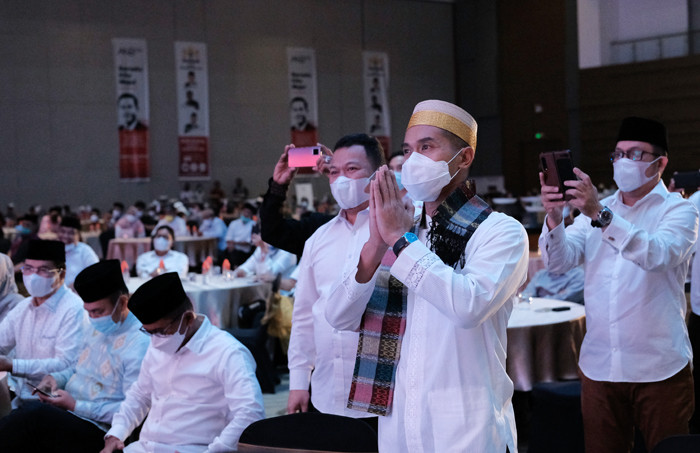 Calon Ketua Umum Kamar Dagang Indonesia (Kadin) Anindya Bakrie melakukan kunjungan silaturahmi ke Kota Makassar, Sulawesi Selatan, Minggu (9/5/2021).