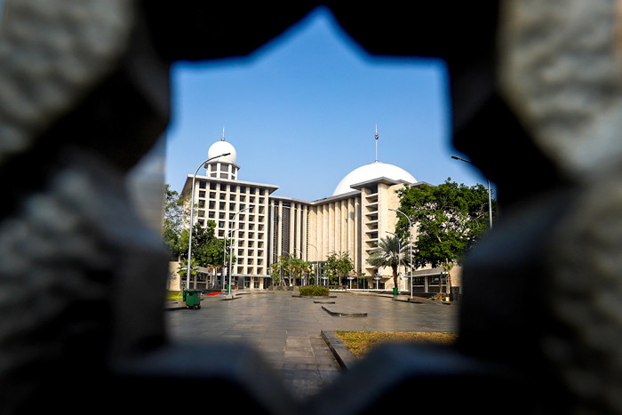 Suasana Masjid Istiqlal yang tidak menyelenggarakan shalat Idul Fitri 1442 H di Jakarta Pusat, Kamis (13/5/2021).