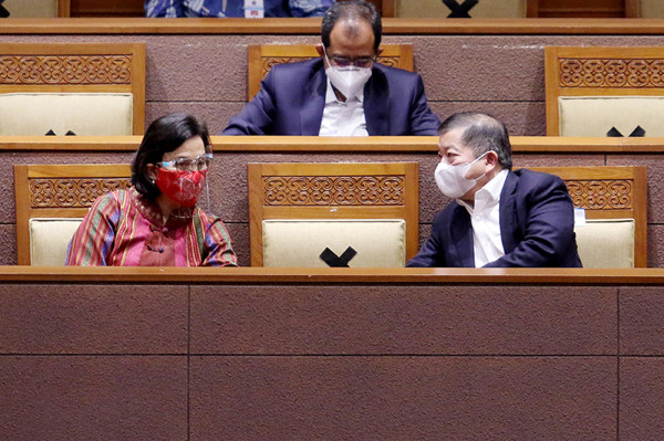 Wakil Ketua DPR Sufmi Dasco Ahmad, Rachmat Gobel, Muhaimin Iskandar memimpin rapat Paripurna di Kompleks Parlemen, Senayan, Jakarta, Selasa (25/5/2021).