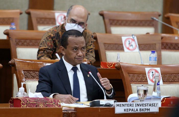 Menteri Investasi/Kepala BKPM Bahlil Lahadalia mengikuti Rapat Kerja Perdana dengan Komisi VI DPR di Kompleks Parlemen, Jakarta, Senin (31/5/2021).