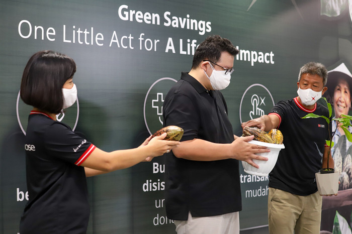 Peluncuran rekening Green Savings, di Jakarta, Jumat (4/6/2021).