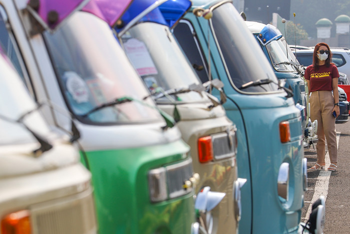 Sosialisasi 4 Pilar MPR RI dalam acara syukuran HUT ke-39 Volkswagen Beetle Club Indonesia (VBCI) di Kompleks Parlemen Senayan, Jakarta, Minggu (6/6/2021).