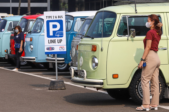 Sosialisasi 4 Pilar MPR RI dalam acara syukuran HUT ke-39 Volkswagen Beetle Club Indonesia (VBCI) di Kompleks Parlemen Senayan, Jakarta, Minggu (6/6/2021).