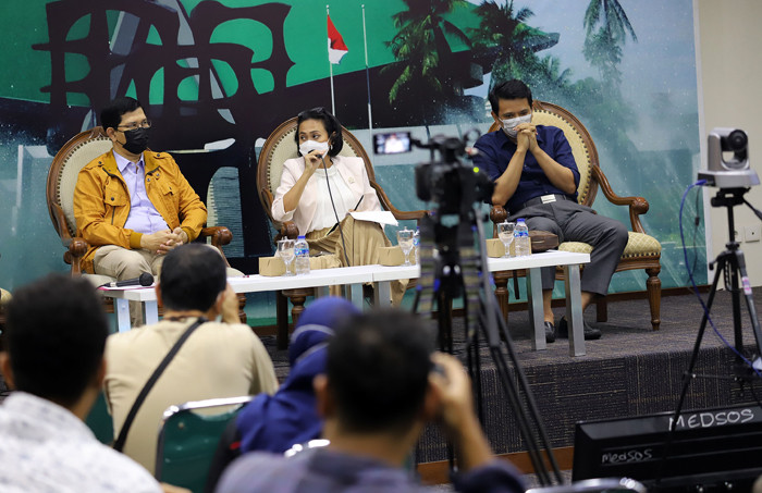 Diskusi Forum Legislasi di Media Center, Nusantara III, Kompleks Parlemen MPR/DPR-DPD, Senayan, Jakarta, Selasa (8/6/2021).