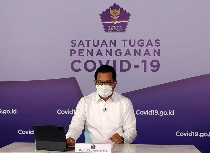 Juru Bicara Satgas Penanganan Covid-19 Wiku Adisasmito memberikan keterangan pers Perkembangan Penanganan Covid-19 di Graha BNPB, Jakarta Rabu (9/6/2021).