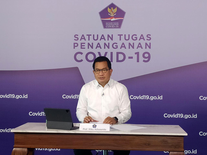 Juru Bicara Satgas Penanganan Covid-19 Wiku Adisasmito memberikan keterangan pers Perkembangan Penanganan Covid-19 di Graha BNPB, Jakarta Rabu (9/6/2021).