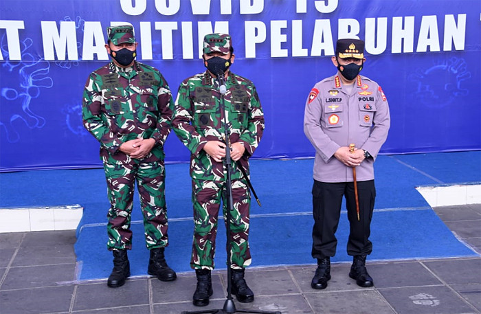 Serbuan Vaksinasi Covid-19 bagi masyarakat Pelabuhan di Pelabuhan Indonesia (Pelindo) II, Tanjung Priok, Jakarta Utara, Rabu (23/6/2021).