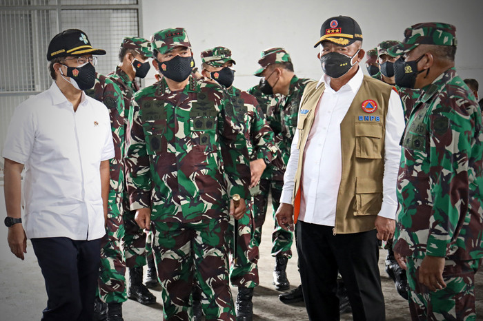 Pelaksanaan program vaksinasi di Kawasan Berikat Nusantara (KBN) Cakung, Jakarta Utara, Kamis (1/7/2021).