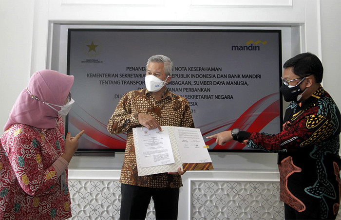 Kerja sama Kemensetneg dan Bank Mandiri di Jakarta, Kamis (15/7/2021).