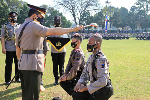 Kapolda Jateng Irjen Pol Ahmad Luthfi saat membuka Pendidikan Pembentukan Bintara Polri TA 2021 di SPN Polda Jateng Purwokerto, Senin (26/7/2021).