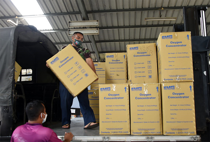 Pendistribusian Alkes tersebut sesuai kebutuhan dan permintaan sejumlah Rumah Sakit yang ada di Papua.