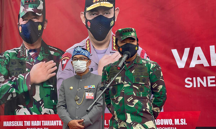 Serbuan Vaksinasi bagi buruh diwilayah Jawa Barat di Gedung Kahatex Bandung, Jawa Barat, Kamis (5/8/2021).