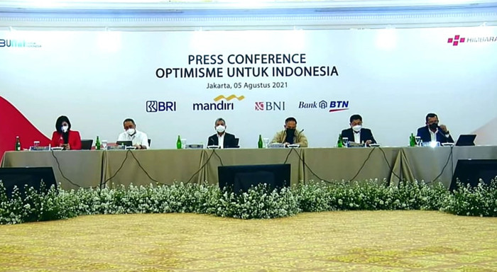 Direktur Utama PT Bank Tabungan Negara Tbk Haru Koesmahargyo menyampaikan paparan kepada sejumlah media di Jakarta, Kamis (5/8/2021).