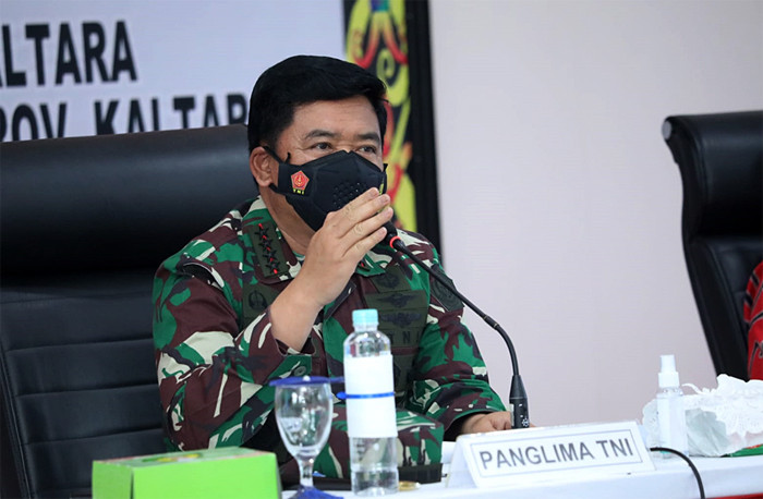 Panglima TNI Marsekal TNI Hadi Tjahjanto saat memimpin rapat bersama Forkopimda terkait penanganan Covid-19 di Kalimantan Utara, Jumat (6/8/2021).
