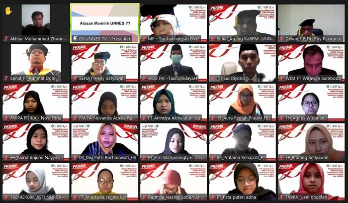 Unnes mengajak mahasiswa baru untuk mencintai kebhinekaan yang ada di Indonesia. Salah satunya dengan mencintai budaya Indonesia yaitu busana adat daerah.