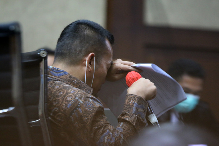 Terdakwa Pejabat Pembuat Komitmen Kemensos Adi Wahyono menjalani sidang lanjutan di Pengadilan Tindak Pidana Korupsi (Tipikor)  Jakarta, Jumat (20/8/2021).