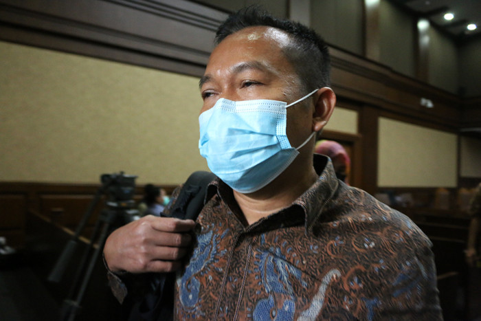 Terdakwa Pejabat Pembuat Komitmen Kemensos Adi Wahyono menjalani sidang lanjutan di Pengadilan Tindak Pidana Korupsi (Tipikor)  Jakarta, Jumat (20/8/2021).