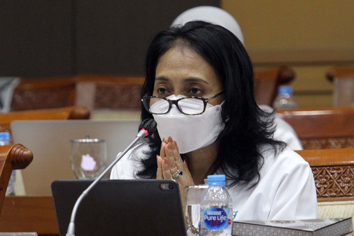 Menteri Pemberdayaan Perempuan dan Perlindungan Anak I Gusti Ayu Bintang Darmawati mengikuti rapat kerja dengan Komisi VIII DPR di Jakarta, Senin (23/8/2021).