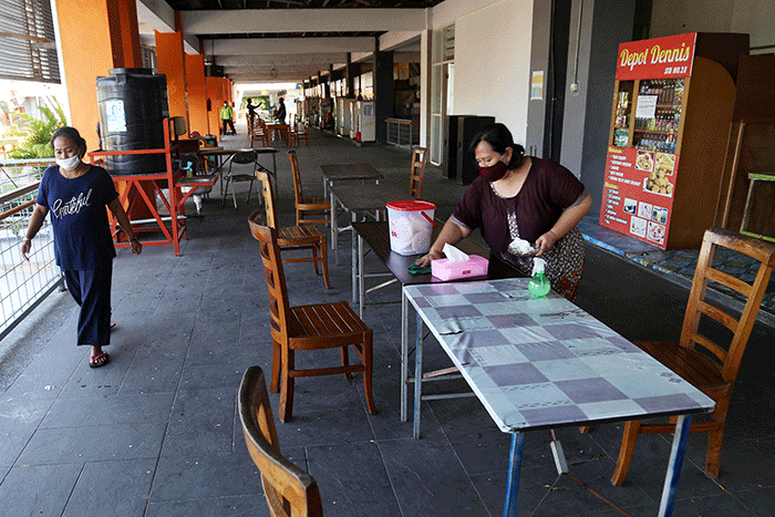Suasana pusat kuliner Sentra Ikan Bulak (SIB) Surabaya, Jawa Timur, Selasa (24/8/2021).