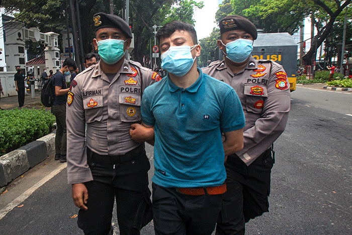 Pencari Suaka Afghanistan Unjuk Rasa Di Kantor UNHCR Jakarta