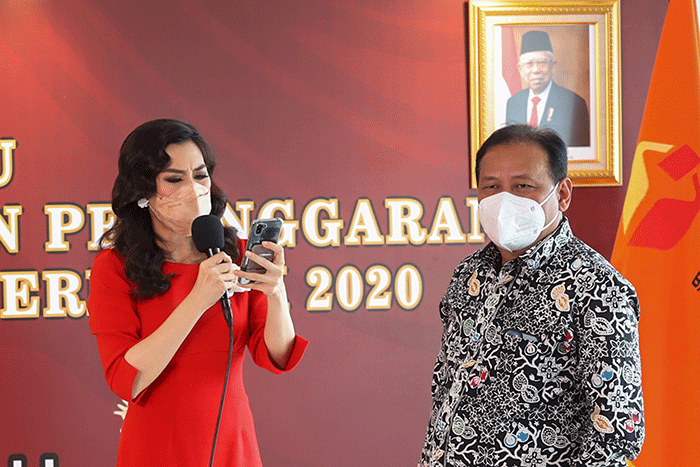 Peluncuran Buku Kajian Evaluatif Penanganan Pelanggaran Pilkada 2020 secara virtual di Jakarta, Kamis (26/8/2021).