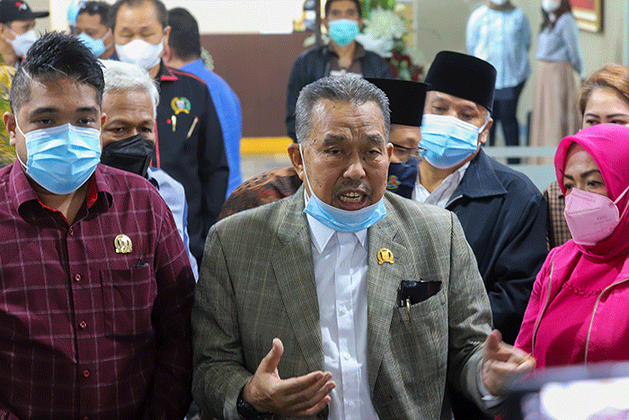 Anies bersikeras menggelar Formula E, akan memicu lonjakan penularan virus kembali di Jakarta.