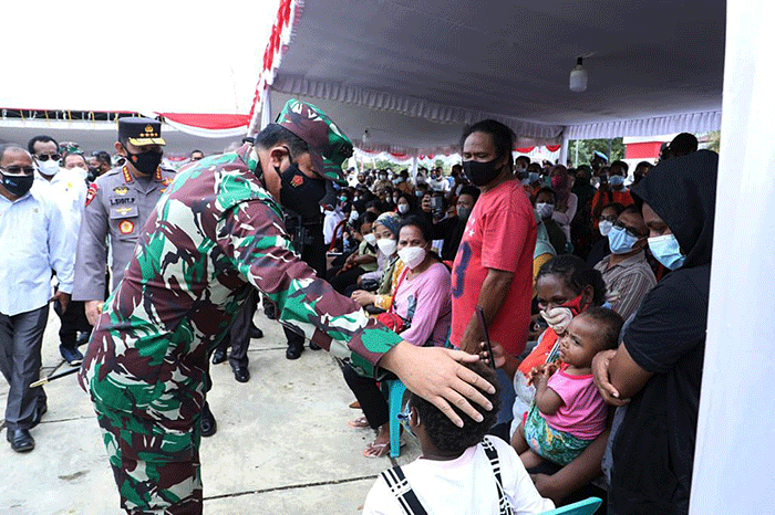 Panglima TNI Marsekal TNI Hadi Tjahjanto memimpin diskusi dan tatap muka bersama Forkopimda Kabupaten Merauke di Kantor Bupati Merauke, Jumat (27/8/2021).