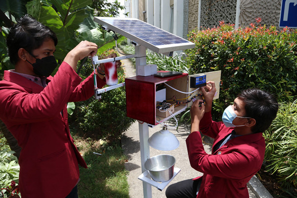Inovasi berupa alat pengusir hama tikus canggih di kampus UMSurabaya, Jawa Timur, Senin (30/8/2021).