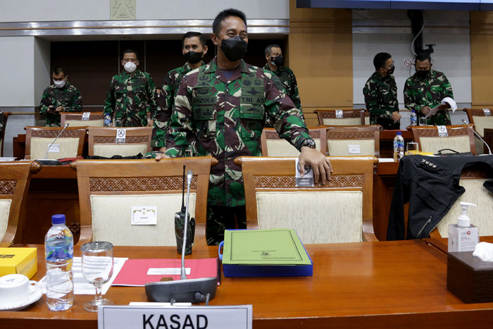 Rapat kerja dengan Komisi I DPR di Kompleks Parlemen, Senayan, Jakarta, Rabu (1/9/2021).