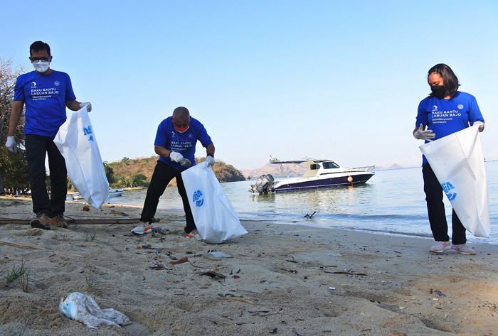 Pembukaan kegiatan Beach Clean Up sebagai bagian dari rangkaian program 