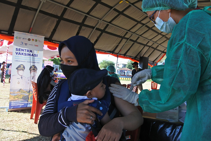 Pembukaan kegiatan Beach Clean Up sebagai bagian dari rangkaian program 