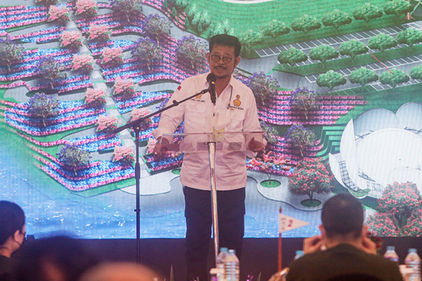 Penyerahan PP No.69 Tahun 2021 Kawasan Ekonomi Khusus Pariwisata MNC Lido City dan Pembangunan Lido World Garden di Lido Lake Resort, MNC Lido City.
