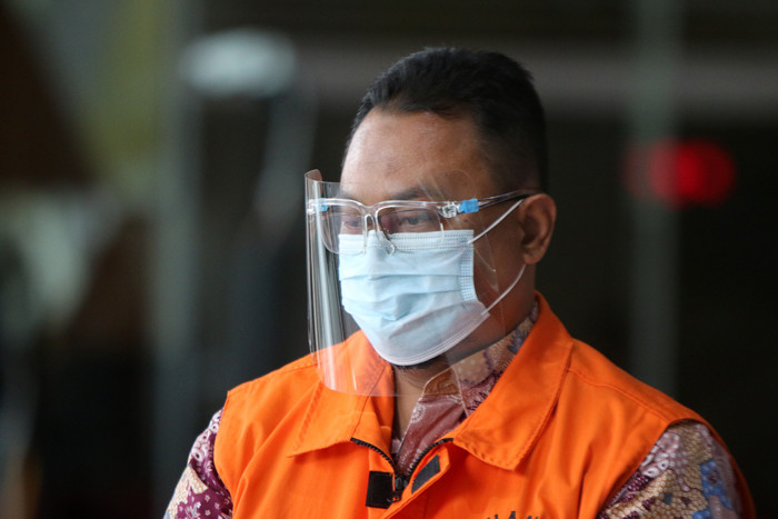 Tersangka Dadan Ramdani usai menjalani pemeriksaan lanjutan di Gedung Merah Putih KPK, Jakarta, Selasa (14/9/2021).