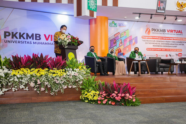Menteri Koordinator Bidang Perekonomian Airlangga Hartarto saat memberikan kuliah umum di Universitas Muhammadiyah Jakarta (UMJ), Rabu (15/9/2021).