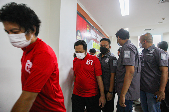 Keterangan pers pengungkapan peredaran Narkotika jenis sabu dan home industry pembuatan pil ekstasi jenis inex palsu di Mapolres Jakarta Pusat, Rabu (15/9/2021)