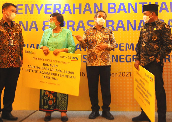 Penyerahan bantuan CSR sarana dan prasarana ibadah di Medan, Sumatera Utara, Kamis (16/9/2021).