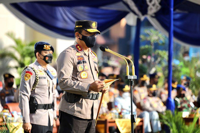Kapolda Jawa Tengah Irjen Pol Ahmad Luthfi memimpin apel gelar pasukan operasi Patuh Candi 2021 di halaman Mapolda, Senin (20/9/2021).