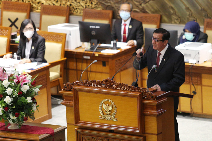 Sidang Paripurna DPR ke-5 Masa Persidangan I Tahun Sidang 2021-2022 di Kompleks Parlemen Senayan, Jakarta, Selasa (21/9/2021).