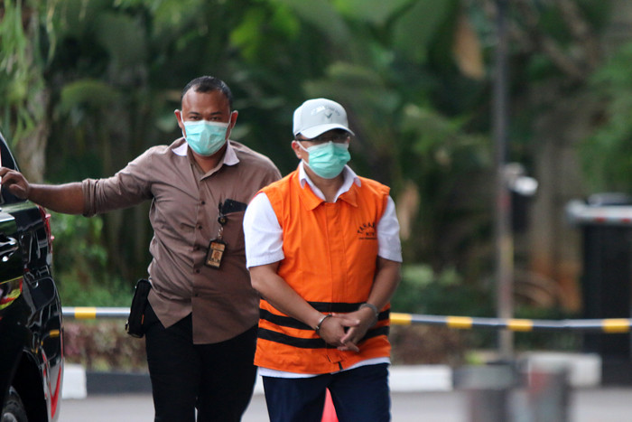 Tersangka Kontraktor Firjan Taufan menjalani pemeriksaaan lanjutan di Gedung KPK Merah Putih, Jakarta, Selasa (21/9/2021).