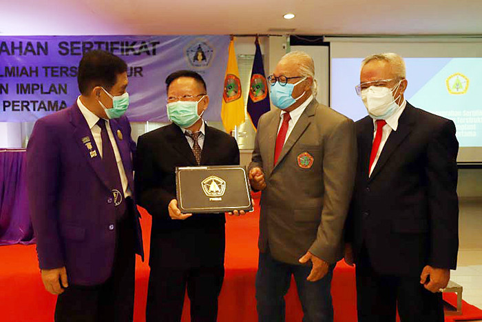 Program Pelatihan Profesionalisme Dental Implan Terstruktur (PPDIT) di Jakarta, Sabtu (25/9/2021).