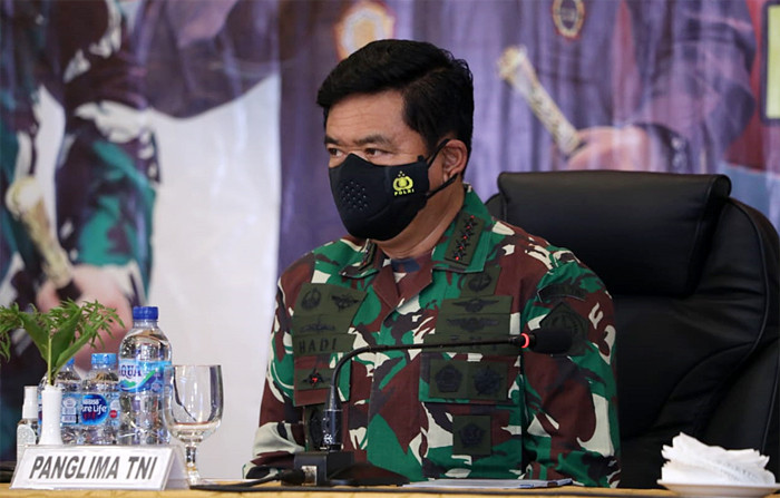 Panglima TNI Marsekal TNI Hadi Tjahjanto memimpin rapat bersama Forkopimda Se-Provinsi Papua di Jayapura, Rabu (29/9/2021).